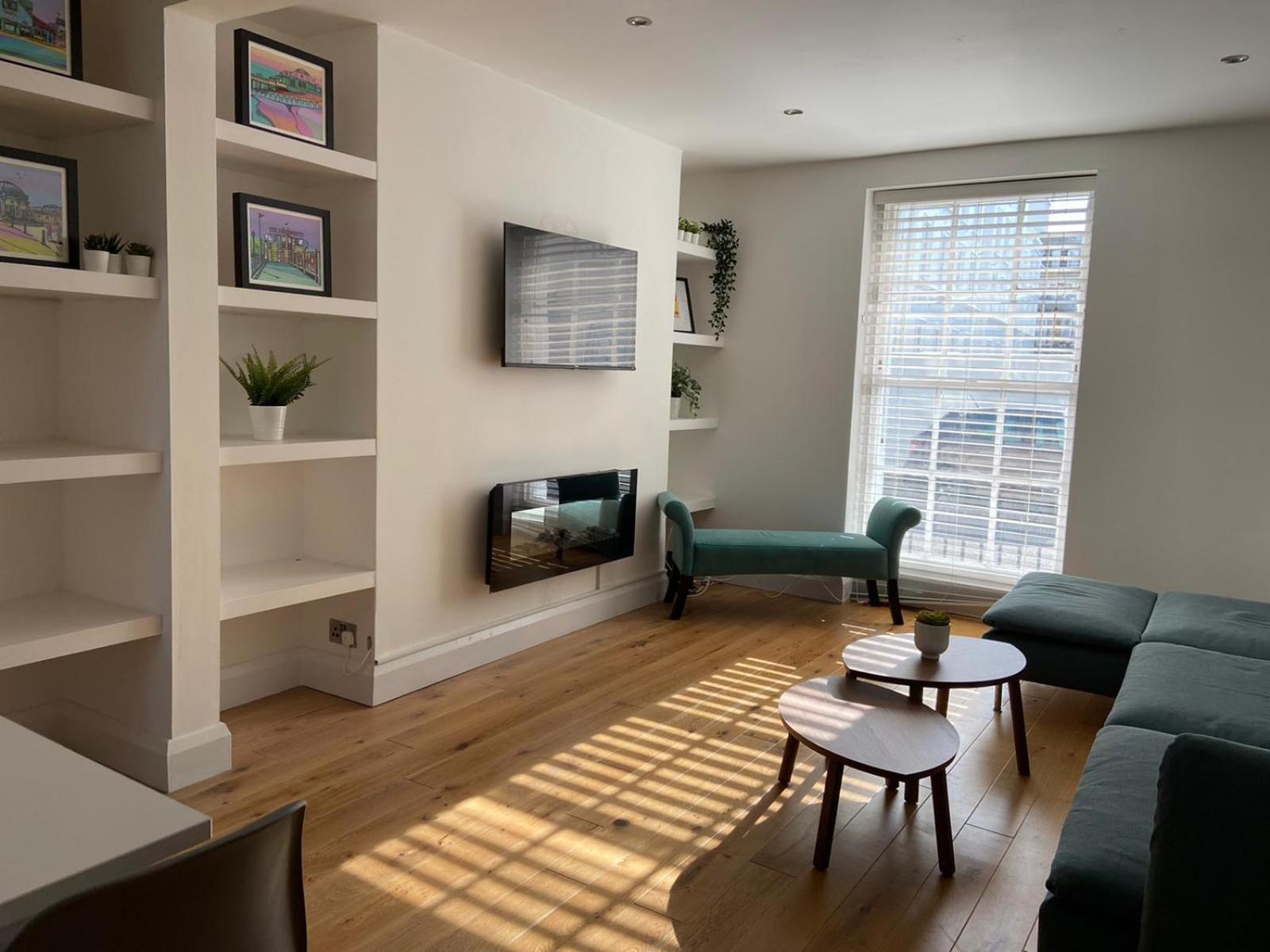 沃辛Warwick House - Stunning House With Terrace And Sea Views, Sleeps 11别墅 外观 照片