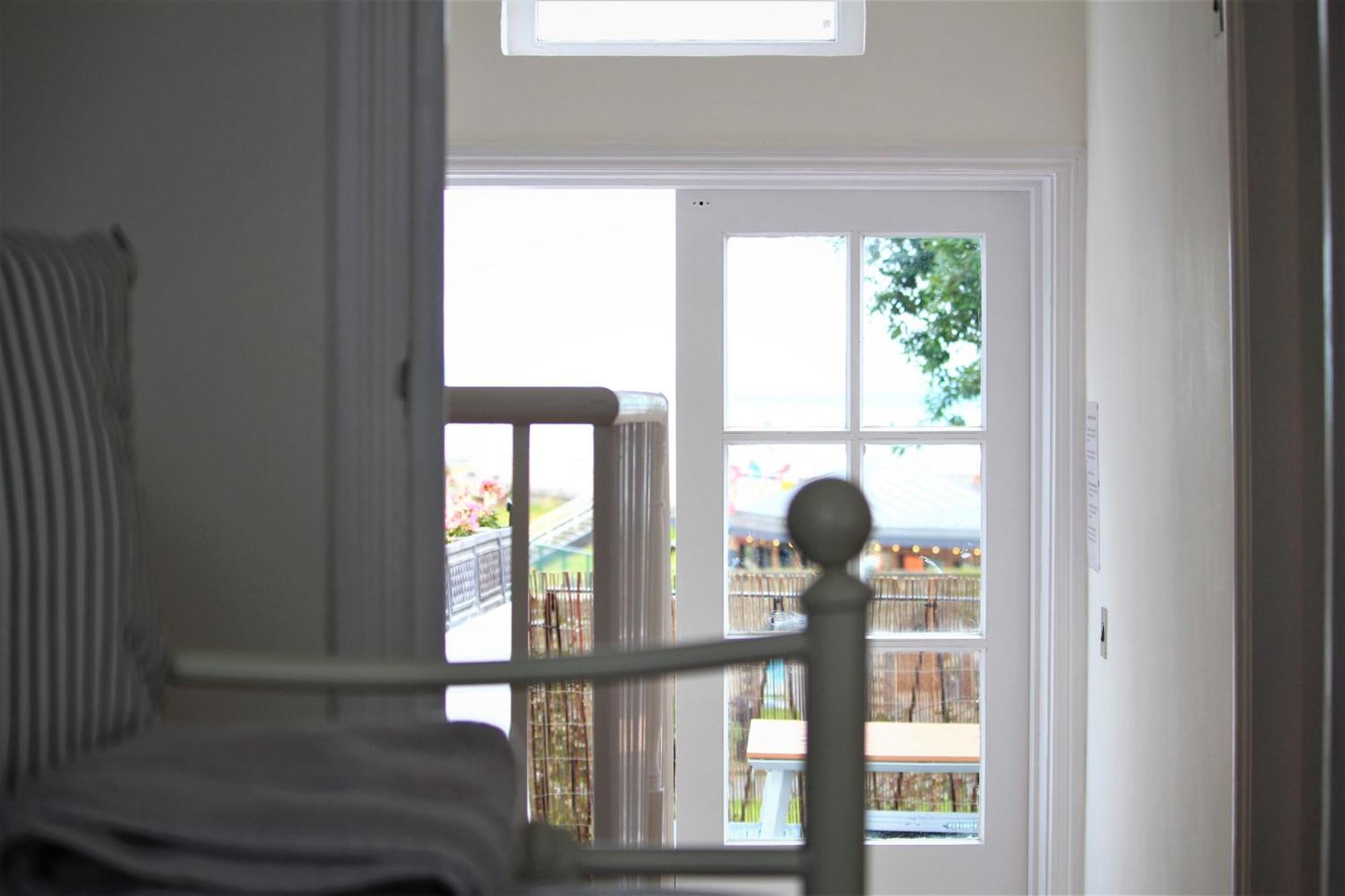 沃辛Warwick House - Stunning House With Terrace And Sea Views, Sleeps 11别墅 外观 照片